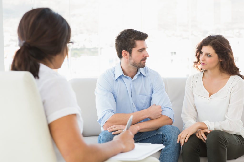 ¿Puede la terapia de pareja empeorar los problemas?